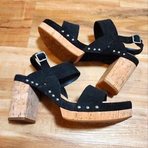 NIB KORK-EASE Palmdale Black Suede Sandals sz 10 *Discontinued Style*